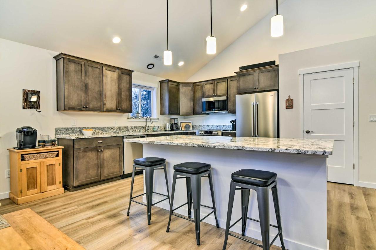 Вілла Family-Friendly Packwood Retreat With Deck! Екстер'єр фото